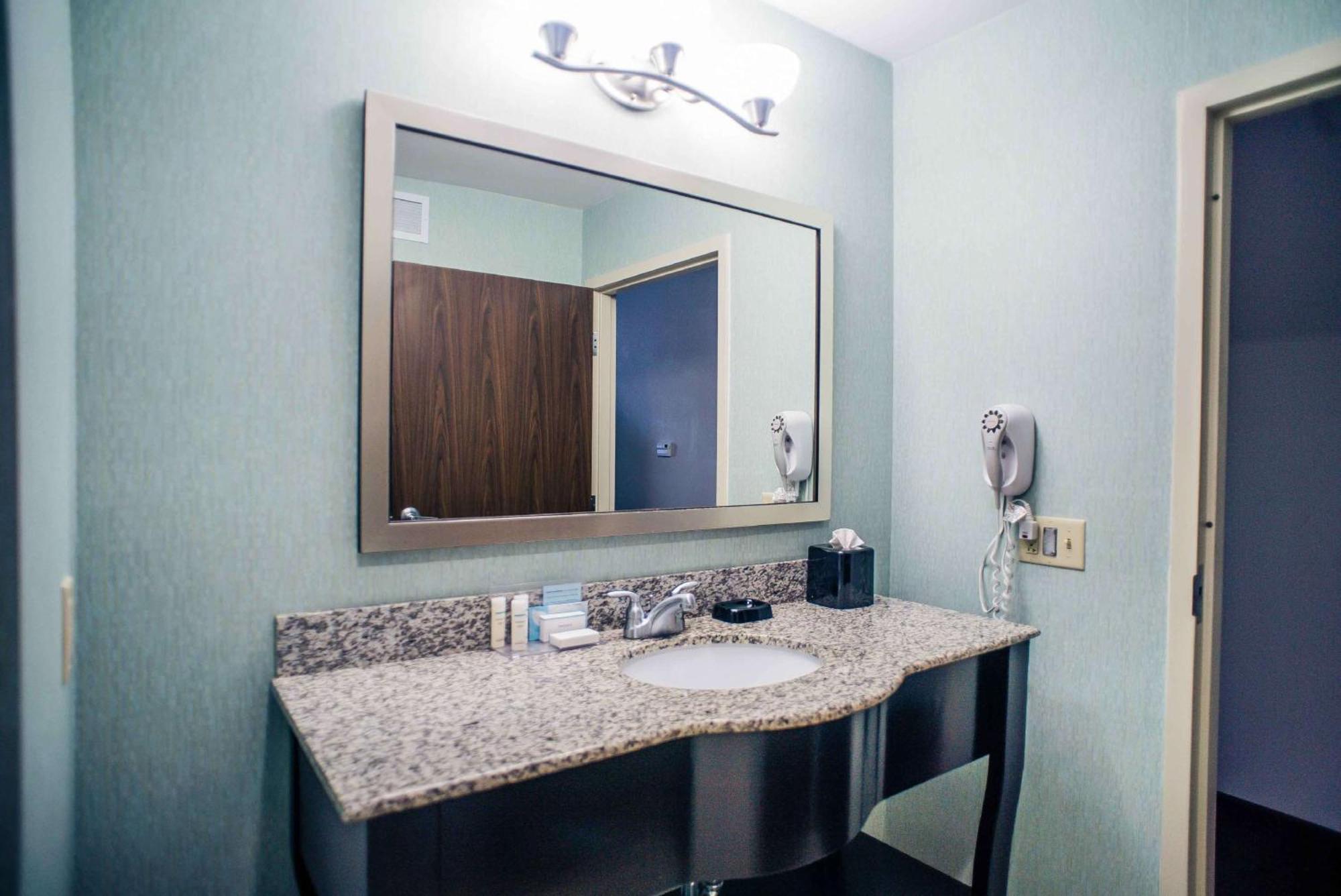 Hampton Inn - Monticello Ngoại thất bức ảnh